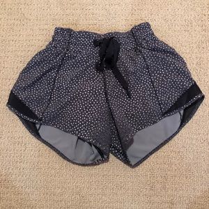 LULULEMON reflective Hotty Hot shorts